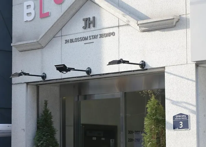 201jhblossomstayjeonpo Pusan